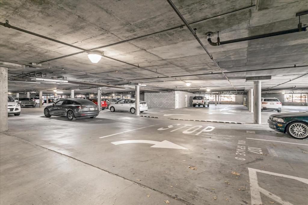 https://media.crmls.org/mediaz/62e2834d-cdaa-41b4-898c-a8fdbf493c85.jpg?preset=X-Large
