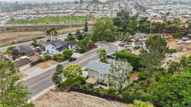 915 Lake Ridge Drive, San Marcos CA: https://media.crmls.org/mediaz/62e2d1e9-457f-43c3-80a1-27bd6793dc24.jpg