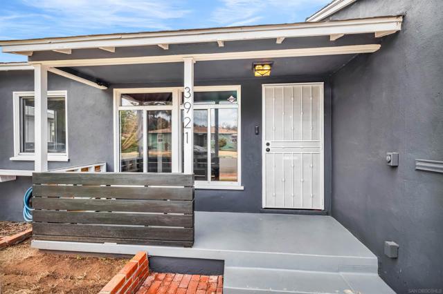 3921 Juniper St, San Diego CA: https://media.crmls.org/mediaz/62e35467-5542-4ae5-95ff-2c91473a6d3e.jpg