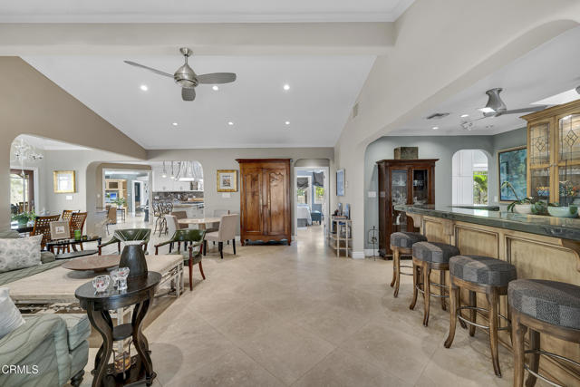 9999 Wornom Avenue, Sunland CA: https://media.crmls.org/mediaz/62e4690f-3e1d-48b1-bc5c-60c6d50193d1.jpg