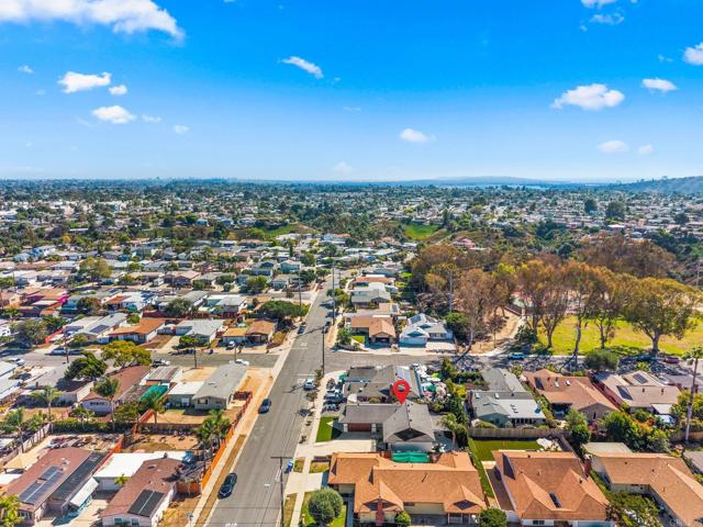 Detail Gallery Image 31 of 52 For 4984 Gaylord Dr, San Diego,  CA 92117 - 3 Beds | 2 Baths