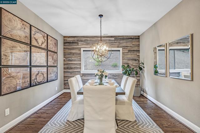 100 Bedford Ct, Danville CA: https://media.crmls.org/mediaz/62e5435b-933e-46a8-84f9-e6cf73b21a51.jpg