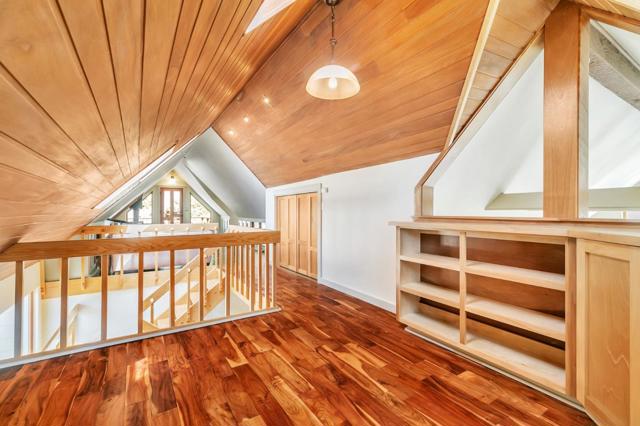 411 Hecker Pass Road, Watsonville CA: https://media.crmls.org/mediaz/62e58af4-c7cb-440b-b096-c9ad8e8b7e91.jpg