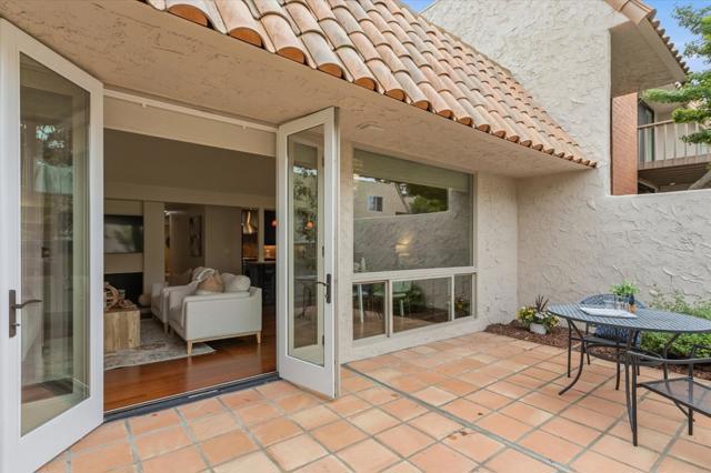 247 Casitas Bulevar, Los Gatos CA: https://media.crmls.org/mediaz/62e61cfc-fe70-4d6c-a8e3-2a0f25fd30f3.jpg