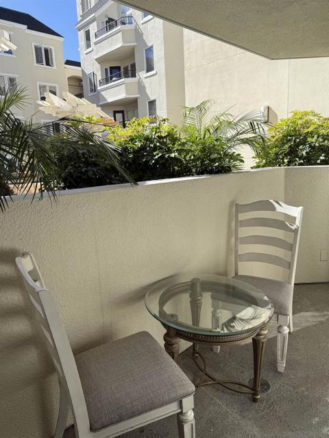 620 State St, San Diego CA: https://media.crmls.org/mediaz/62e6291e-fd97-4857-b197-746ed38d719b.jpg