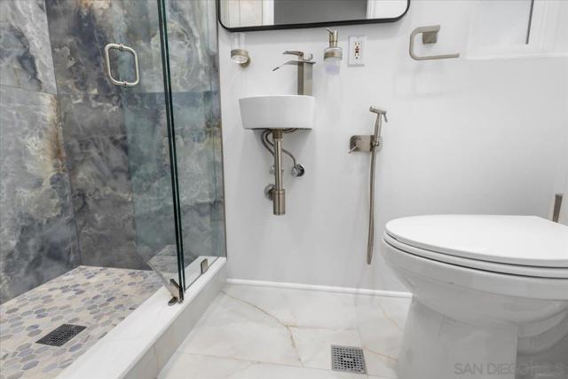 710 Verona Court, San Diego CA: https://media.crmls.org/mediaz/62e6a892-08f7-4fbd-9897-f2827a3fcd15.jpg