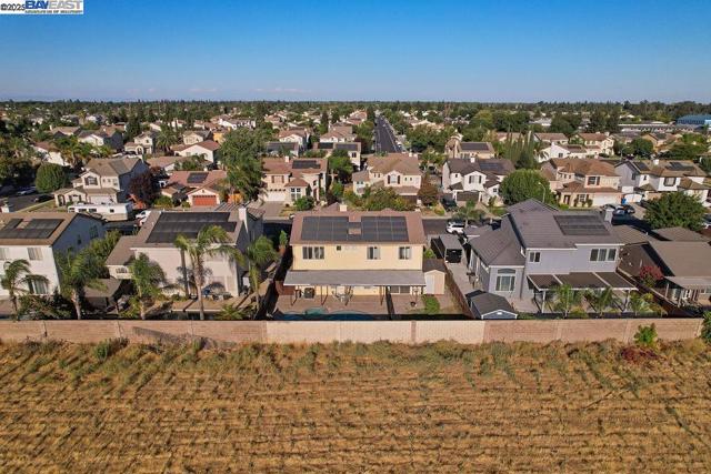 907 MAGGIORE LANE, Manteca CA: https://media.crmls.org/mediaz/62e7500f-3316-4152-a28c-001ec70e5892.jpg