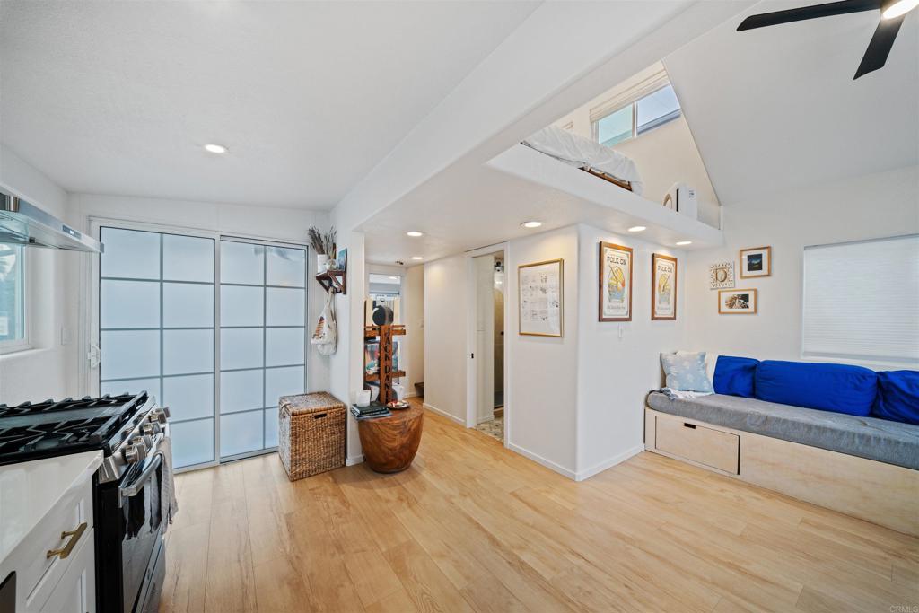 1624 N Coast Highway 101 - photo 10