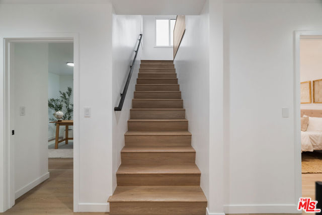 3326 La Clede Avenue, Los Angeles CA: https://media.crmls.org/mediaz/62e8b840-3368-4b0b-9b60-199cdb2163dc.jpg