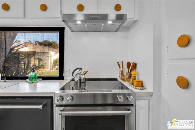 2530 N Whitewater Club Drive #A, Palm Springs, CA 92262
