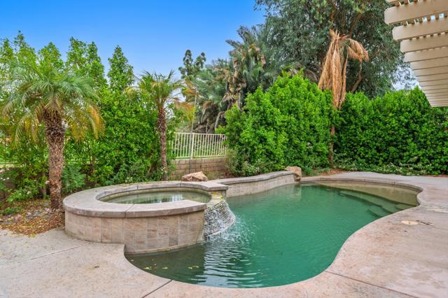 49335 Douglas Street, Indio CA: https://media.crmls.org/mediaz/62e963d1-da35-4b19-bcac-81747d8286a2.jpg