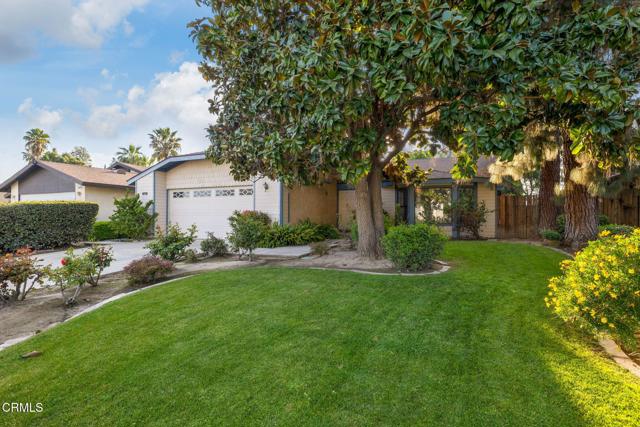 Detail Gallery Image 3 of 44 For 3601 Litchfield Dr, Bakersfield,  CA 93309 - 3 Beds | 2 Baths