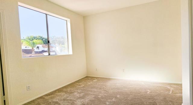 4918 Amador Dr, Oceanside CA: https://media.crmls.org/mediaz/62eb1ab6-5c50-45b3-814b-40e9e72c93b4.jpg