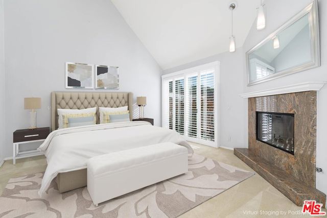 1827 Barry Avenue, Los Angeles CA: https://media.crmls.org/mediaz/62eb1dbd-48d2-4b8a-8e72-f066292b3f4a.jpg