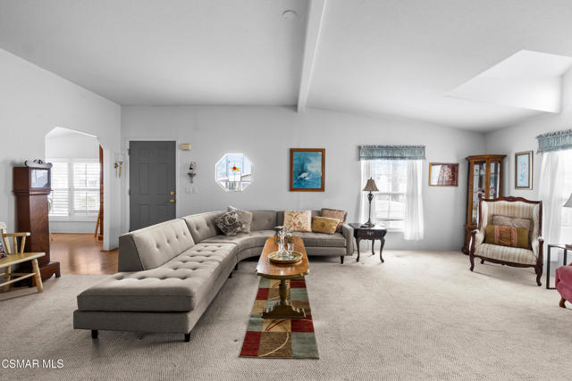 1215 Anchors Way Drive, Ventura CA: https://media.crmls.org/mediaz/62eb2c41-d880-484a-a56b-75d940754e71.jpg