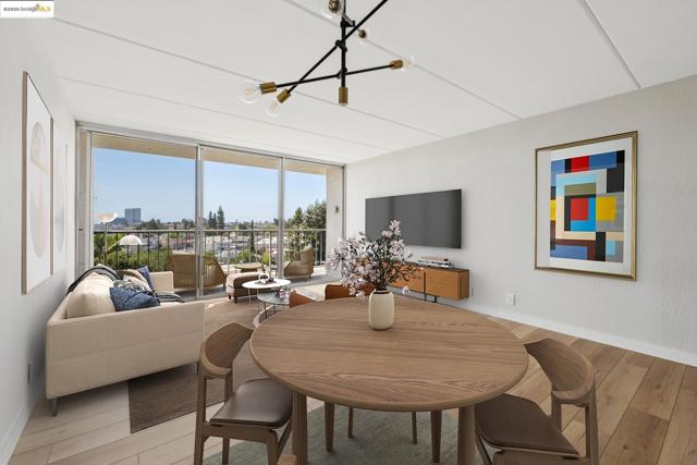 1 Kelton Ct, Oakland CA: https://media.crmls.org/mediaz/62eb46e4-2080-4674-9dd6-5fbdfd1387c2.jpg