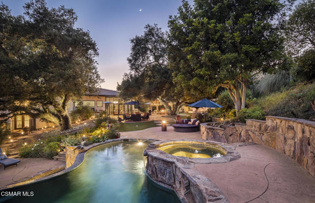 4525 Rayburn Street, Westlake Village CA: https://media.crmls.org/mediaz/62ebd3d5-9240-4707-a235-e8dfe68a881f.jpg