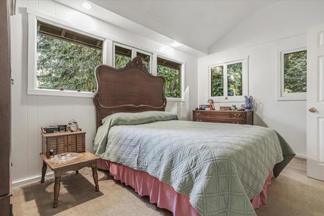 Image 15 of 39 For 1045 Forest Way