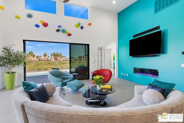 4321 Lumina Way, Palm Springs CA: https://media.crmls.org/mediaz/62ee32c9-d8c8-47ae-b375-b1fe1f676b57.jpg