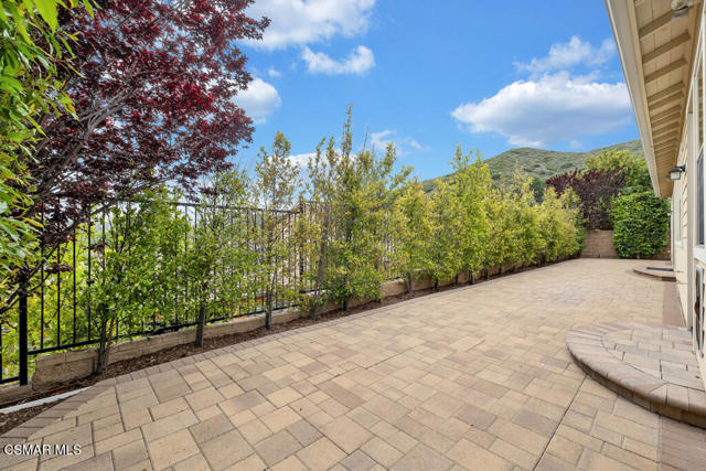 4968 Princess Drive, Agoura Hills CA: https://media.crmls.org/mediaz/62eed9c1-d518-4a1b-bfbc-6a2aec860221.jpg
