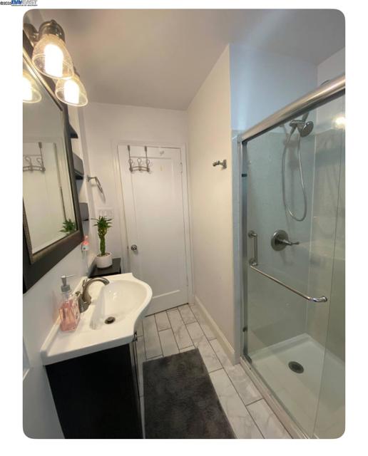 1112 Adason Dr, San Leandro CA: https://media.crmls.org/mediaz/62ef78d4-4e27-4bcb-9a70-25c6c6fe2a0a.jpg