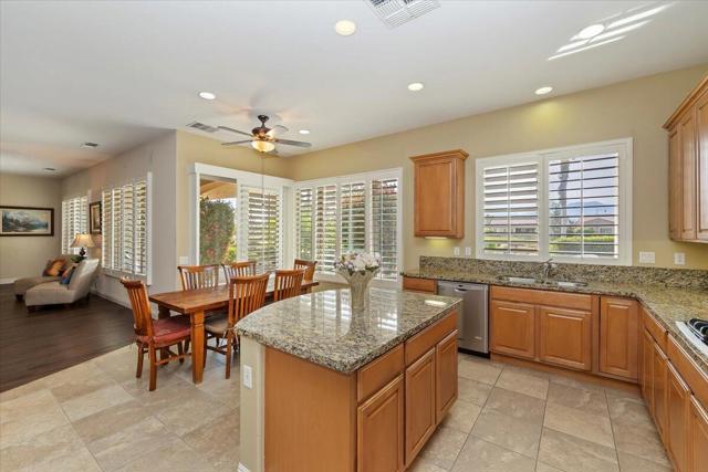 81435 Camino Sevilla, Indio CA: https://media.crmls.org/mediaz/62efc687-b6c4-4915-abbc-901656a523ca.jpg