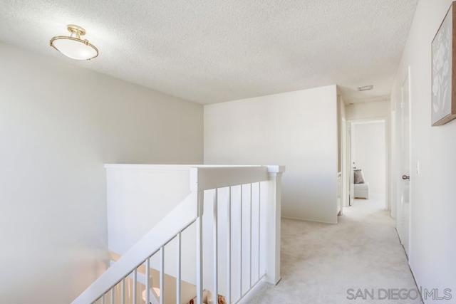 5450 Kiowa Dr, La Mesa CA: https://media.crmls.org/mediaz/62f07d3a-d69b-4459-95a1-f55b1b0075e0.jpg