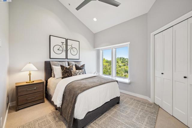 11 Leslyn Lane, Lafayette CA: https://media.crmls.org/mediaz/62f2018c-9d60-4805-bf0d-d43c6c3bf864.jpg
