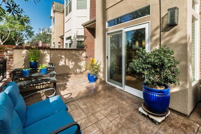 2719 3rd Ave, San Diego, California 92103, 3 Bedrooms Bedrooms, ,3 BathroomsBathrooms,Condominium,For Sale,3rd Ave,250016769SD