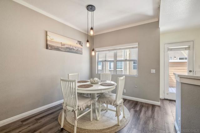 9960 Scripps Vista Way, San Diego CA: https://media.crmls.org/mediaz/62f34efc-bf9c-4c48-88dc-dbcf60f37b20.jpg