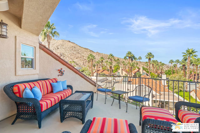 2960 Lantana Court, Palm Springs CA: https://media.crmls.org/mediaz/62f37f10-5712-4645-9e41-4ddd991b1792.jpg