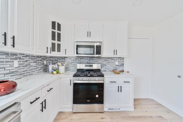 240 Daphne Way, East Palo Alto CA: https://media.crmls.org/mediaz/62f51520-5ca0-4976-ba13-1968a465d858.jpg