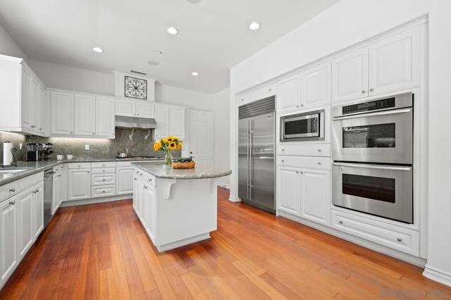 1272 Chateau Montelena, Bonsall CA: https://media.crmls.org/mediaz/62f55ac1-4a7b-42b5-8e3d-27db7c8bf8aa.jpg
