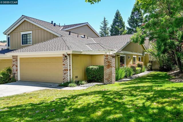 2085 Shady Creek Pl, Danville CA: https://media.crmls.org/mediaz/62f579eb-f44d-4805-9a20-d0cda001dd95.jpg