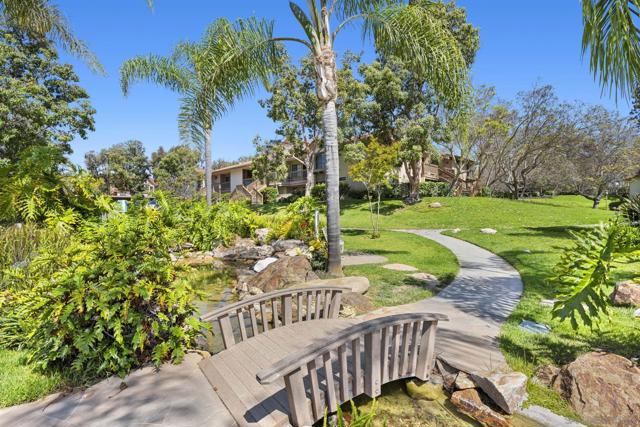 12560 Carmel Creek Rd, San Diego CA: https://media.crmls.org/mediaz/62f6783e-d015-4032-a8e2-7fd60b598359.jpg