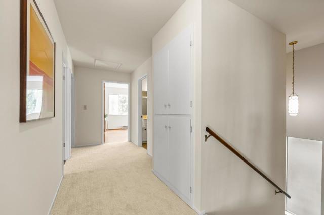 26025 Highland Way, Los Gatos CA: https://media.crmls.org/mediaz/62f70e5a-2c2a-447d-a63e-e6f5a4261d70.jpg