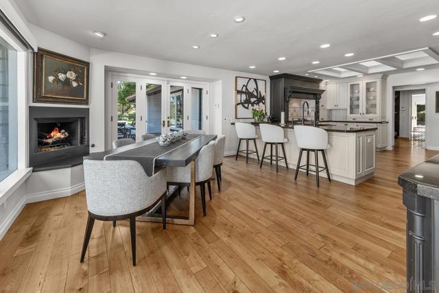 6351 Lago Lindo, Rancho Santa Fe CA: https://media.crmls.org/mediaz/62f7fa4d-1f96-4a01-8388-69a971813a70.jpg