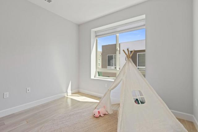 178 Llano De Los Robles Avenue, San Jose CA: https://media.crmls.org/mediaz/62f88a85-47eb-42ce-96dc-65206a871867.jpg