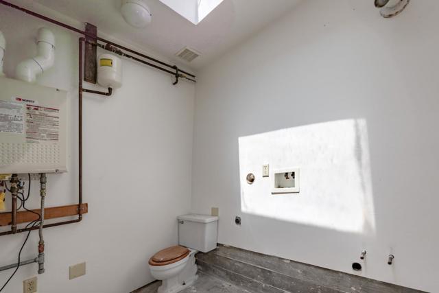 745 Las Olas Drive, Aptos CA: https://media.crmls.org/mediaz/62f88cfc-4fba-4307-ad61-2c8115561c55.jpg