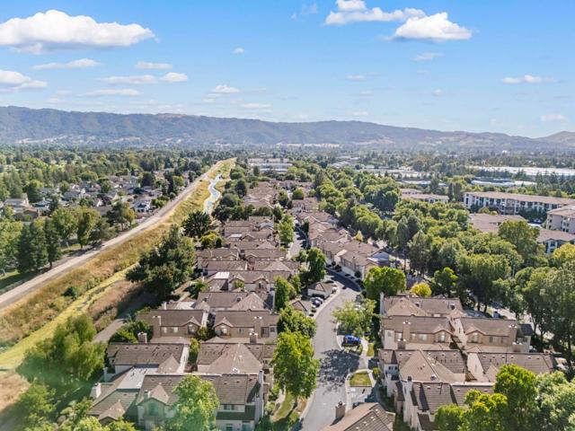 5666 Belleza Drive, Pleasanton CA: https://media.crmls.org/mediaz/62f9450d-c95c-4f97-aec5-98fb45f497a4.jpg