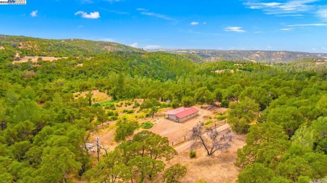 1170 Graceland Pl,  CA: https://media.crmls.org/mediaz/62f9a1a7-e655-4fb3-b811-7dfa8639e0cd.jpg