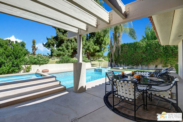 186 S Kavenish Drive, Rancho Mirage, CA 92270