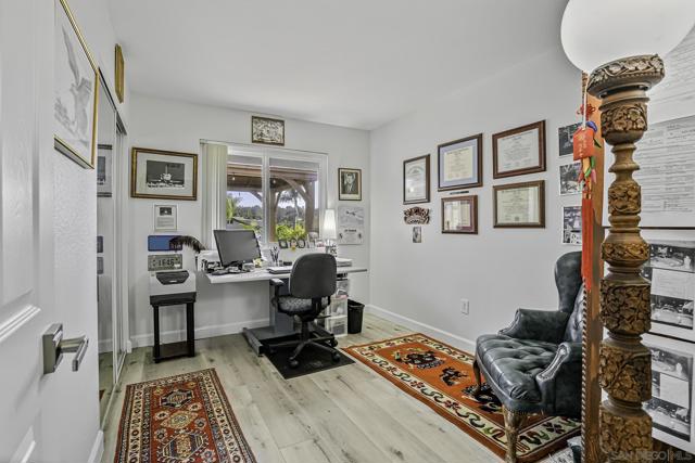 5241 Alamosa Park Dr, Oceanside CA: https://media.crmls.org/mediaz/62fa6991-65e5-4c28-aba9-39b7979d8f6c.jpg