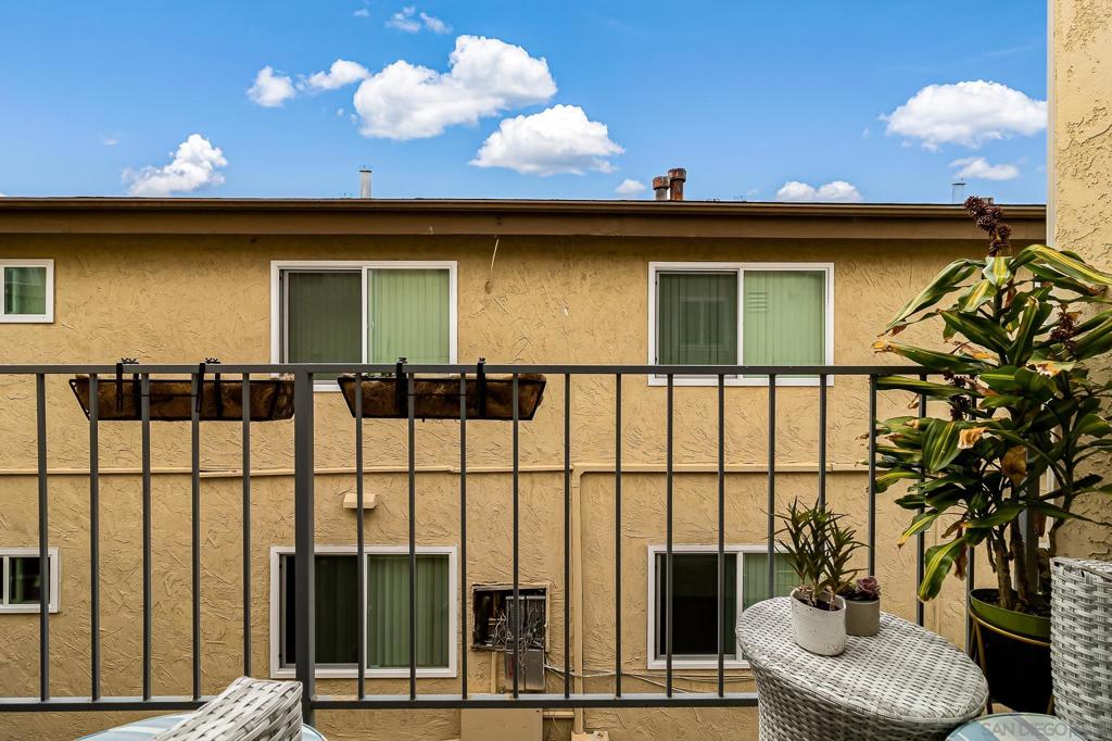 MLS #250035038SD img 12