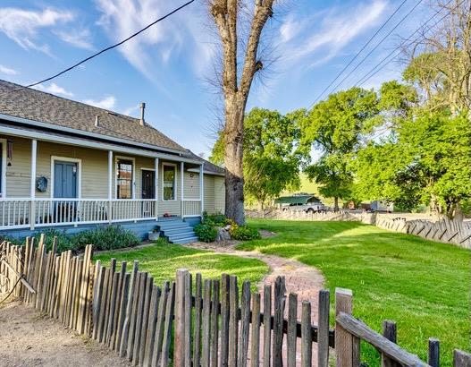 610 San Felipe Road, Gilroy CA: https://media.crmls.org/mediaz/62fcd0be-9cae-404c-a036-9c8b0cfc84da.jpg