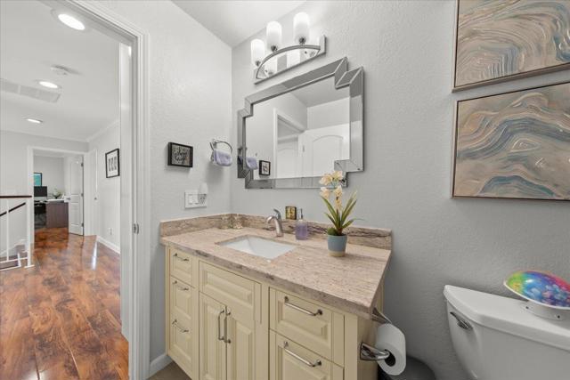105 Calle Nivel, Los Gatos CA: https://media.crmls.org/mediaz/62fce6ba-7c5b-4e72-8287-0b7f22c1edca.jpg