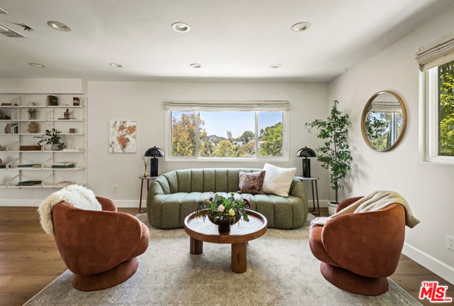 4614 San Andreas Avenue, Los Angeles CA: https://media.crmls.org/mediaz/62fdebe3-3682-43bb-a58b-1d353b047192.jpg