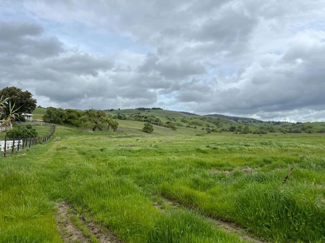 0 Lesley Lane, San Martin CA: https://media.crmls.org/mediaz/62fdf8d4-4766-496a-81f8-0b4c1f5c343d.jpg