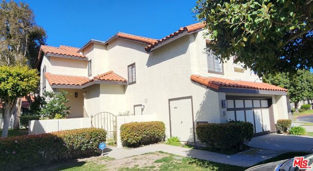 2360 Vina Del Mar photo 1