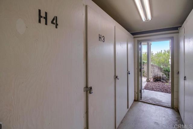 Detail Gallery Image 39 of 46 For 3961 Hortensia St #H4,  San Diego,  CA 92110 - 2 Beds | 2 Baths